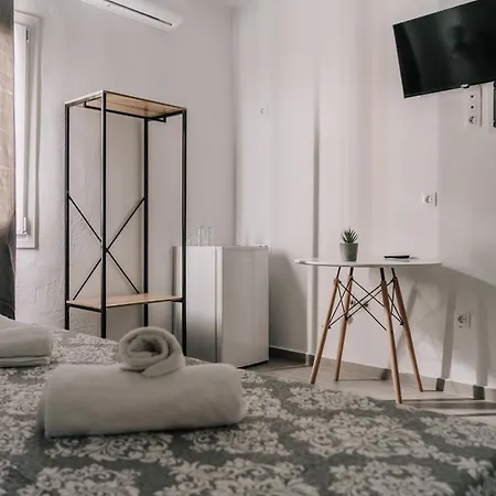 Sea Sailing Han/Misafirhane Kontokali